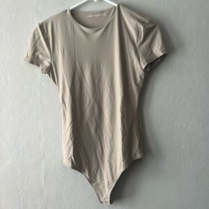 Abercrombie and Beige Fitch Soft Matte Seamless Tee Bodysuit Size Small